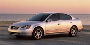 2002 Nissan Altima Reviews / Specs / Pictures