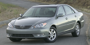 2006 Toyota Camry Reviews / Specs / Pictures