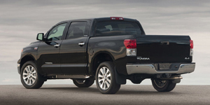 Toyota Tundra Reviews / Specs / Pictures