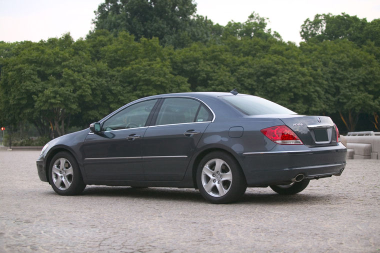 2005 Acura RL Picture