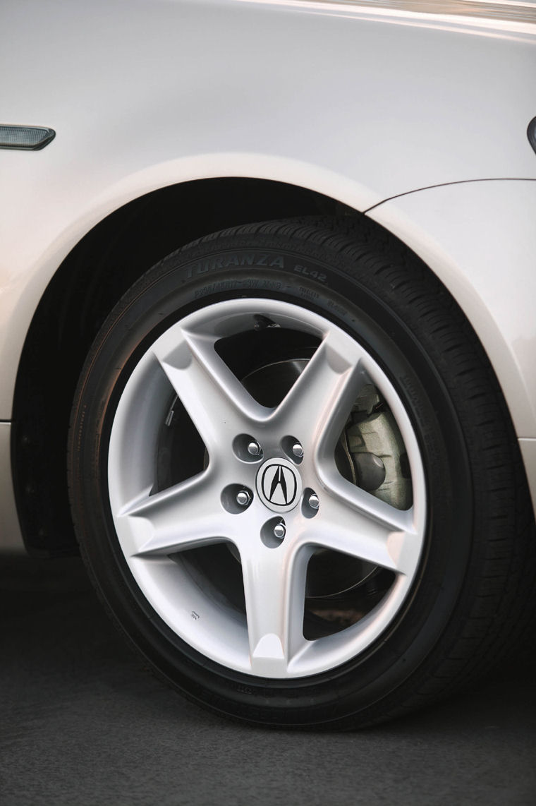 2005 Acura TL Rim Picture