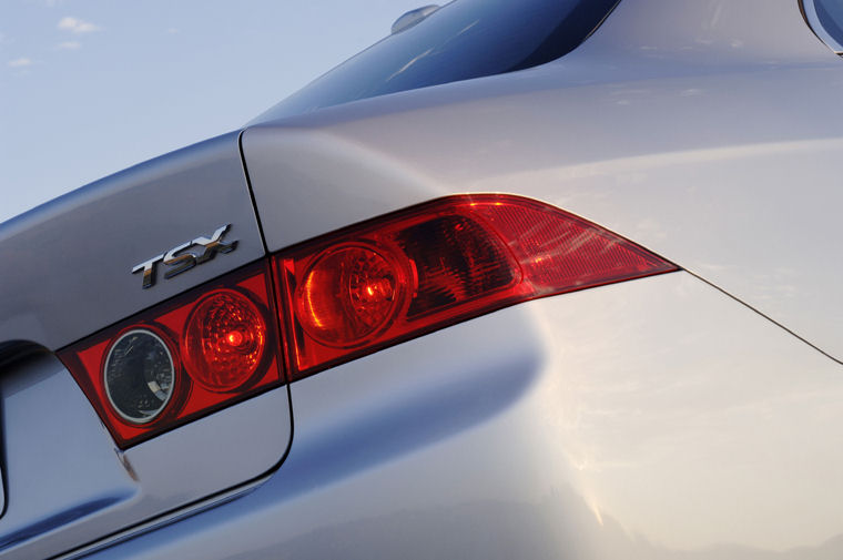 2006 Acura TSX Taillight Picture