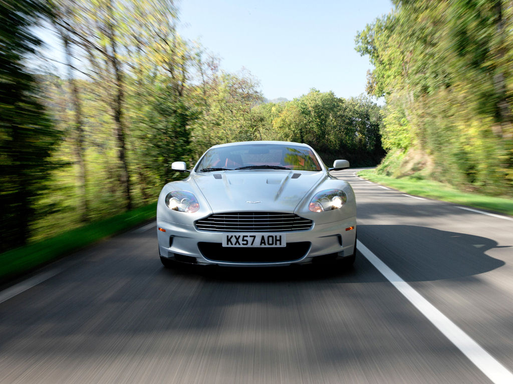 Aston Martin DBS Desktop Wallpaper