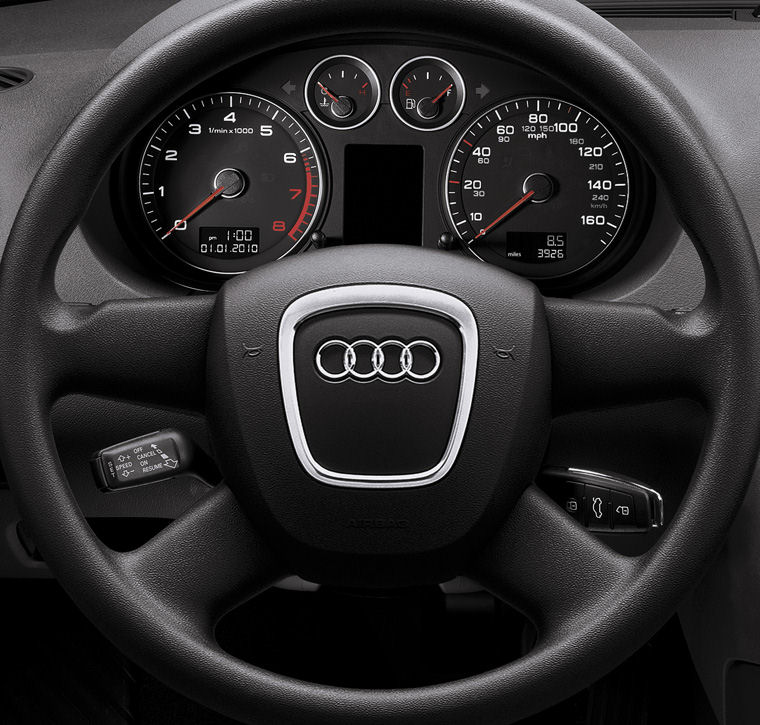 2010 Audi A3 Sportback 2.0 TDI Cockpit Picture