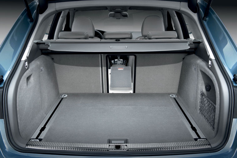 2009 Audi A4 Avant Wagon Trunk Picture