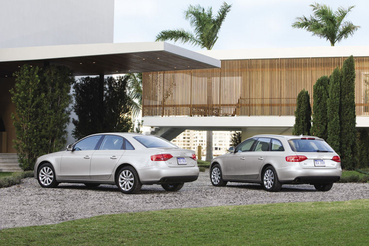 2010 Audi A4 Sedan and Avant Picture