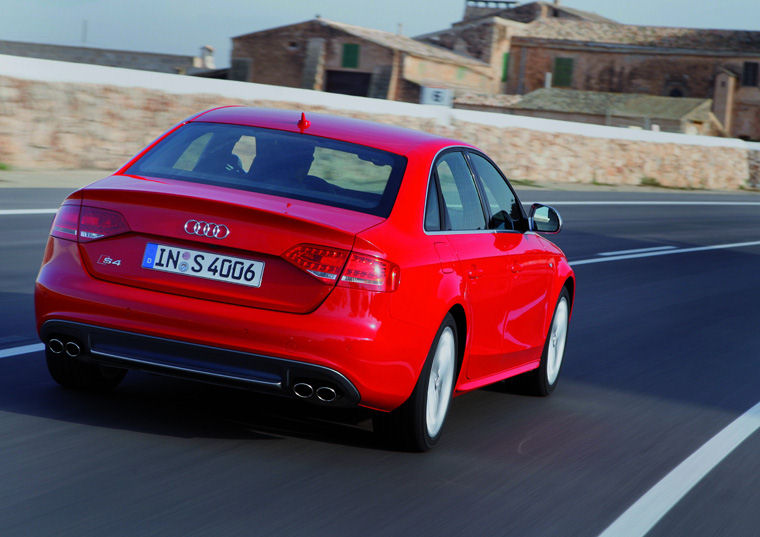 2010 Audi S4 Sedan Picture