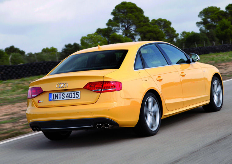 2011 Audi S4 Sedan Picture