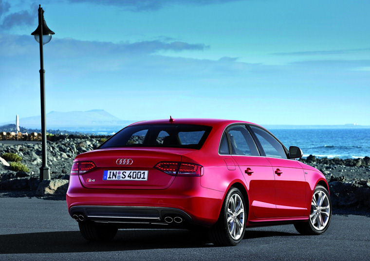 2011 Audi S4 Sedan Picture