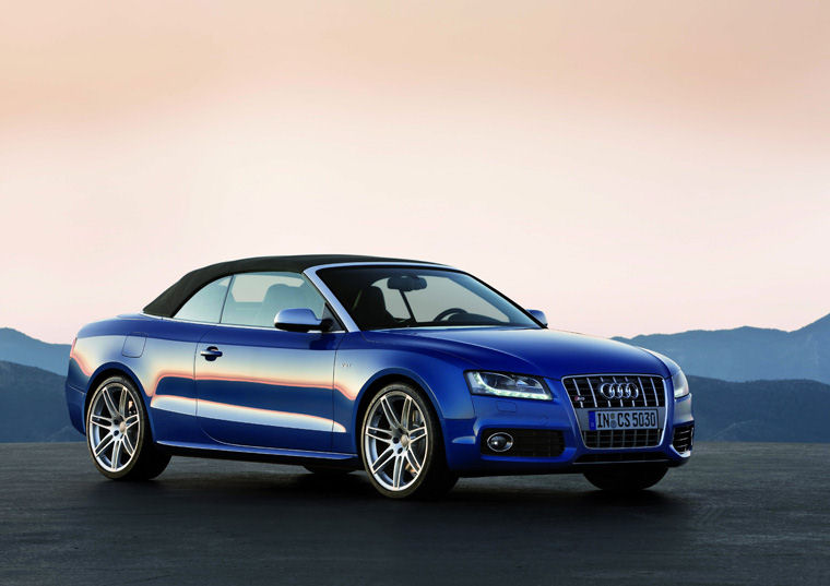 2010 Audi S5 Convertible Picture