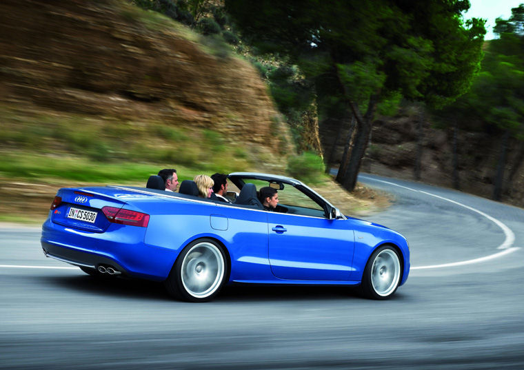 2010 Audi S5 Convertible Picture