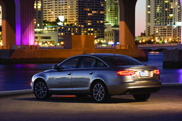 2010 Audi A6 Sedan quattro 3.0T Picture