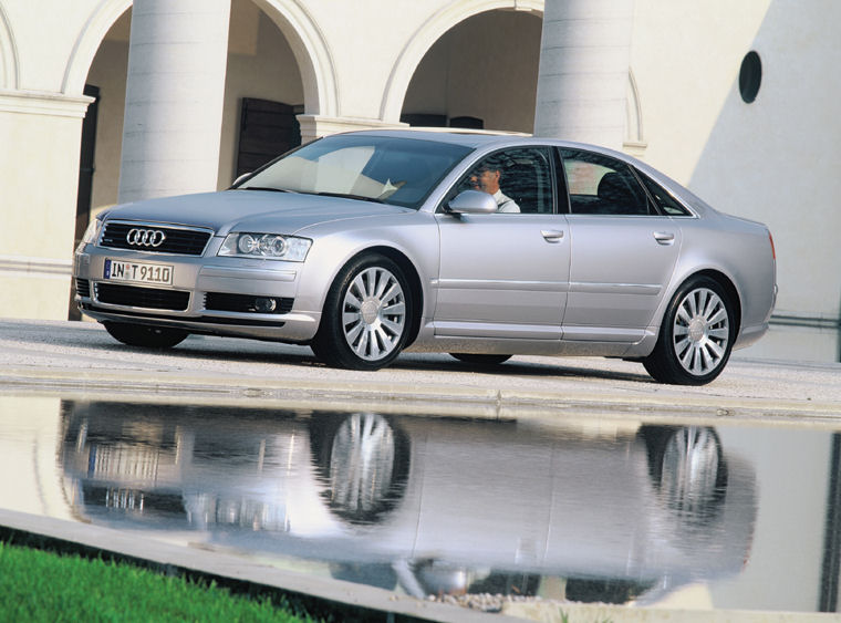 2004 Audi A8 Picture