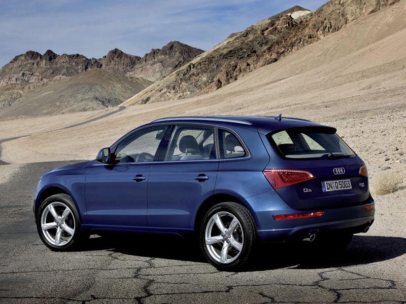 Audi Q5 Desktop Wallpaper