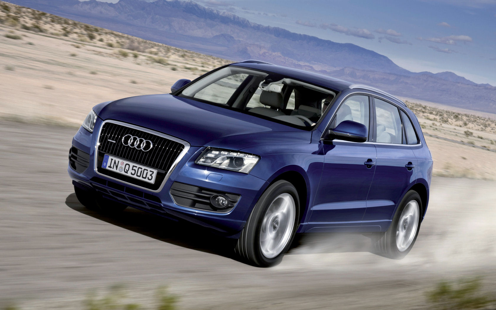 Audi Q5 Desktop Wallpaper