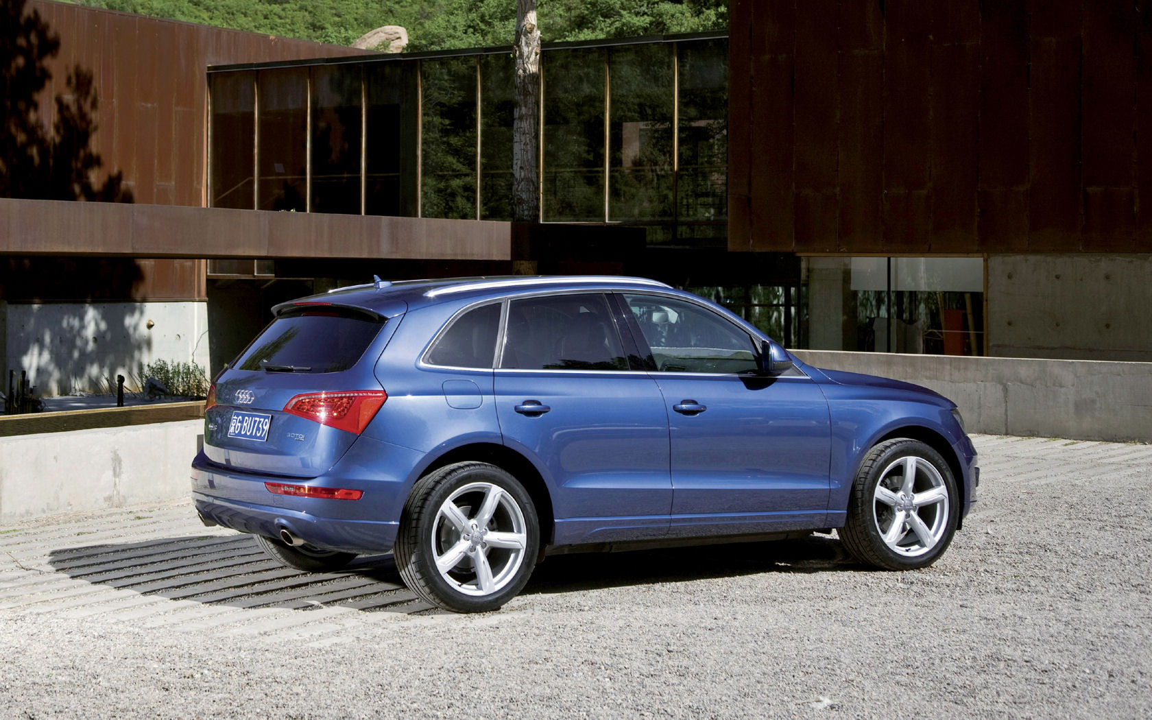 Audi Q5 Desktop Wallpaper