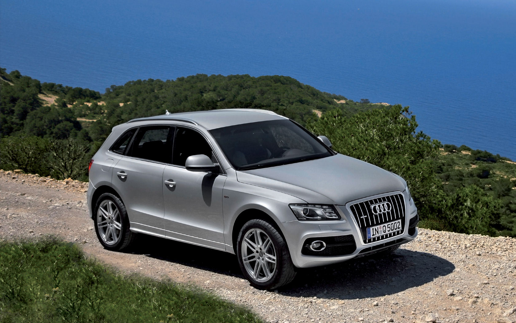 Audi Q5 Desktop Wallpaper