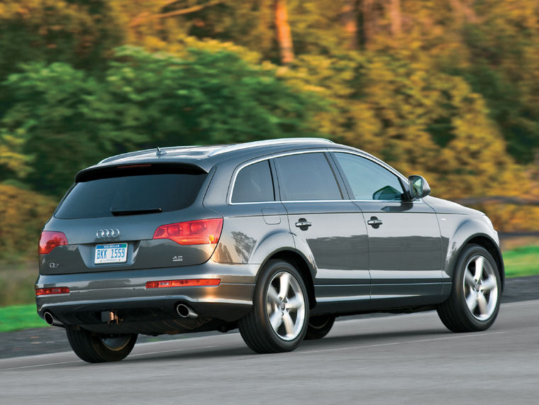 2009 Audi Q7 4.2 Picture