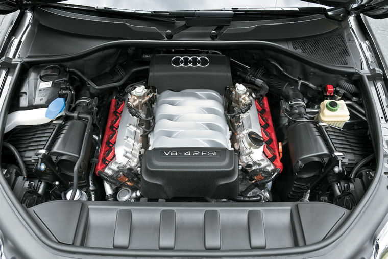 2009 Audi Q7 4.2L V8 Engine Picture
