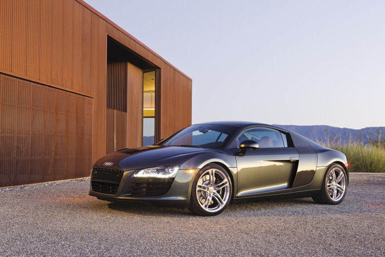 2010 Audi R8 4.2 V8 Coupe Picture