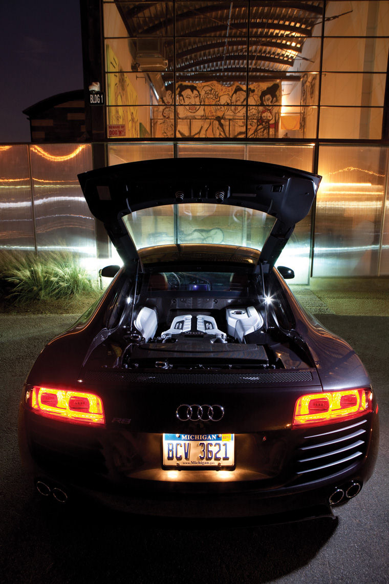 2010 Audi R8 4.2 V8 Coupe Picture