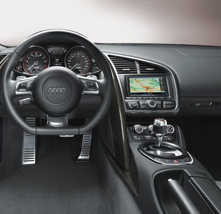 2010 Audi R8 5.2 V10 Coupe Cockpit Picture