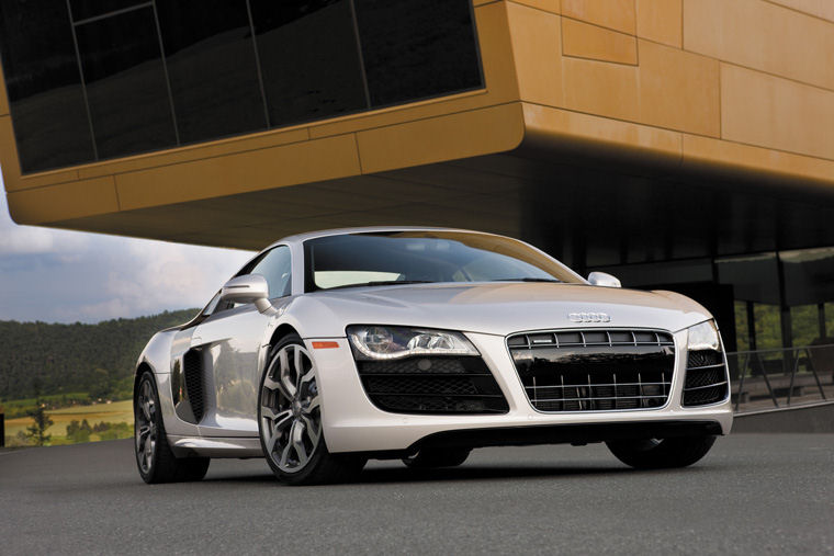 2010 Audi R8 5.2 V10 Coupe Picture