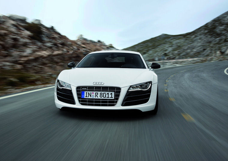 2010 Audi R8 5.2 V10 Coupe Picture