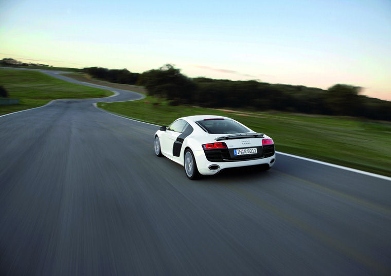 2010 Audi R8 5.2 V10 Coupe Picture