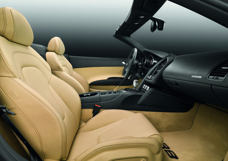 2011 Audi R8 5.2 V10 Spyder Front Seats Picture