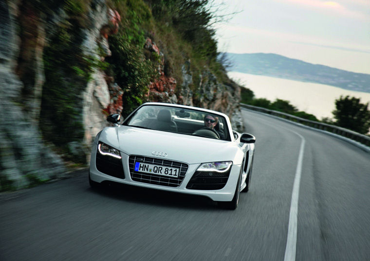 2011 Audi R8 5.2 V10 Spyder Picture