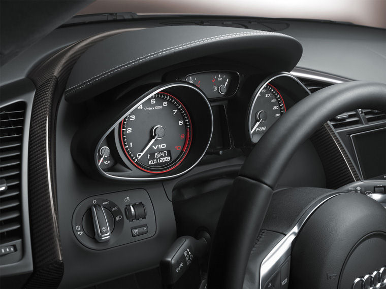 2011 Audi R8 5.2 V10 Coupe Gauges Picture