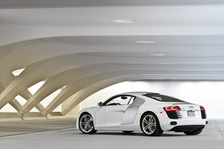 2011 Audi R8 4.2 V8 Coupe Picture