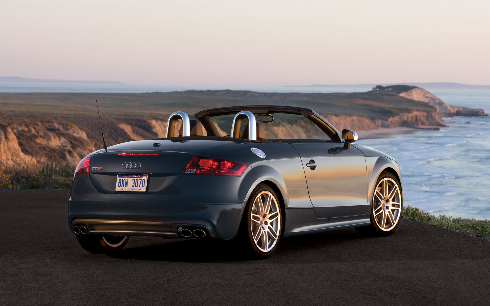 Audi TT Desktop Wallpaper