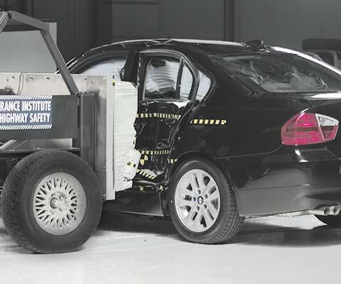 2009 BMW 3-Series IIHS Side Impact Crash Test Picture