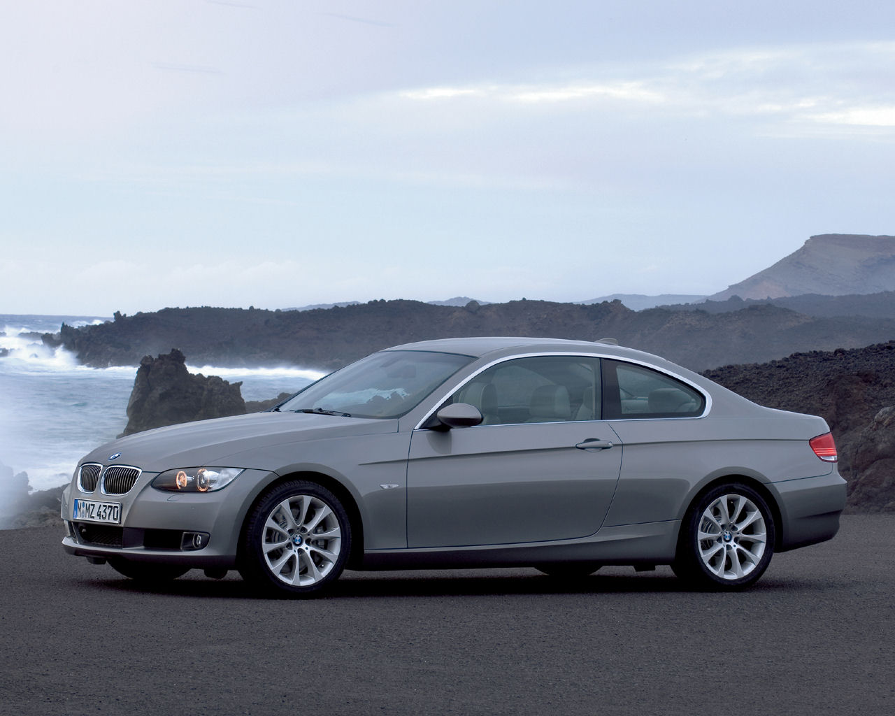 BMW 3-Series Desktop Wallpaper