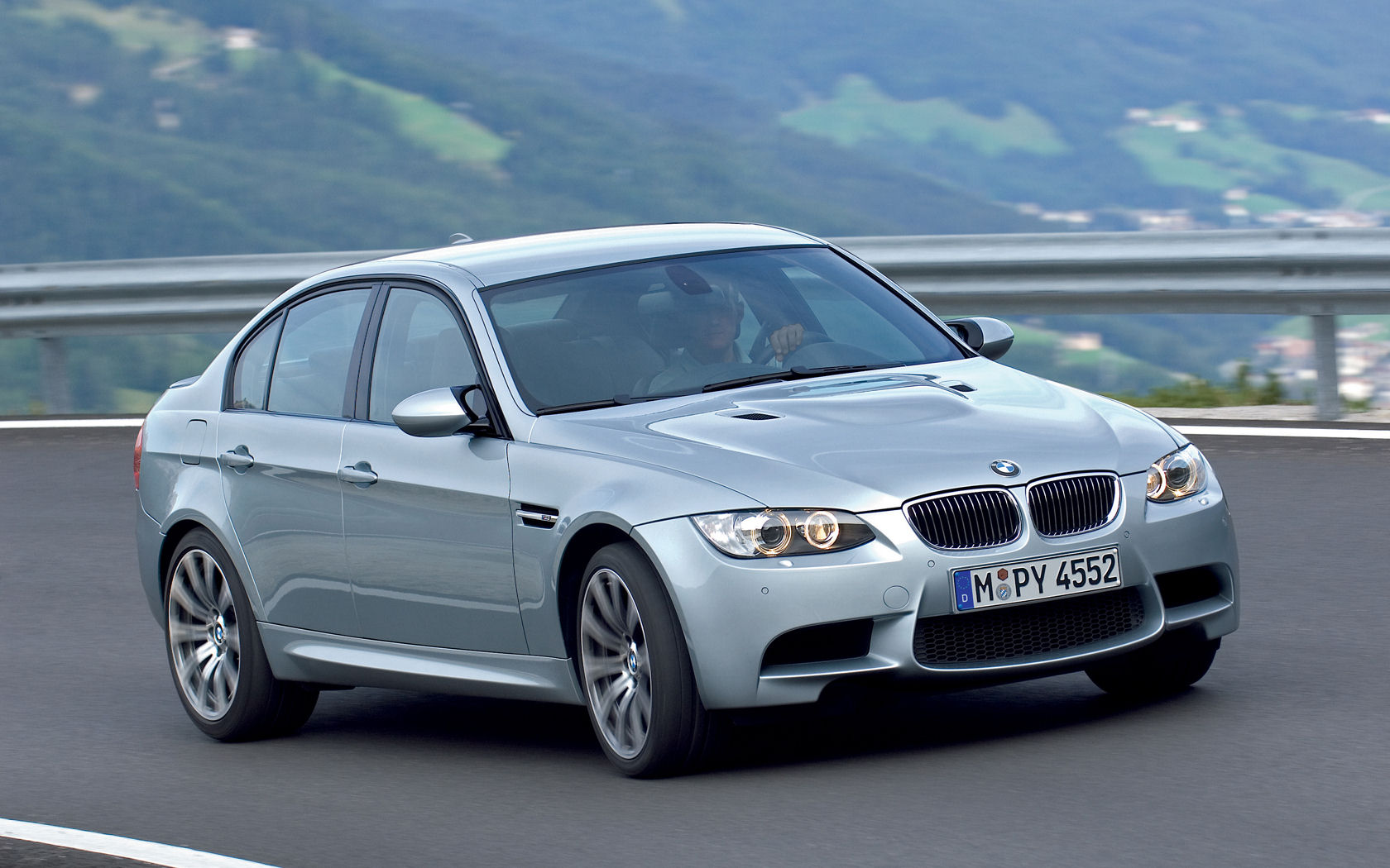 BMW 3-Series Desktop Wallpaper