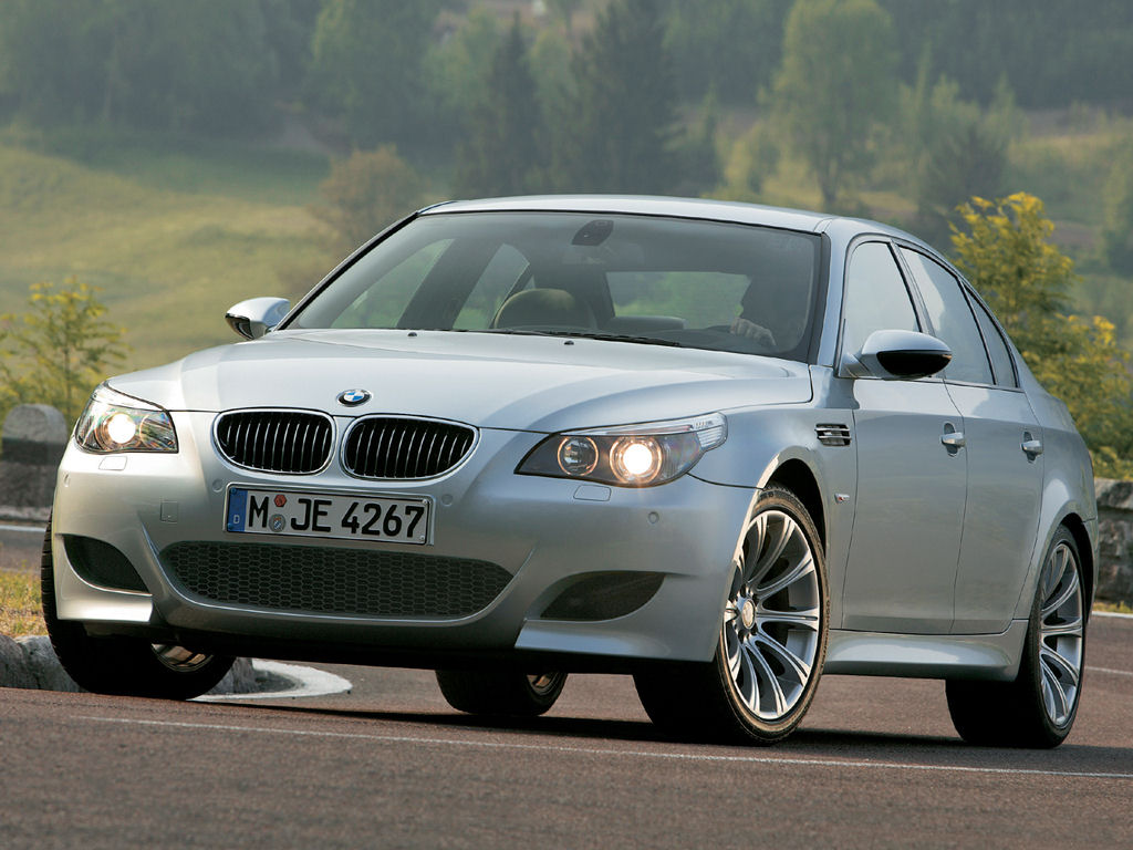 BMW 5-Series Desktop Wallpaper