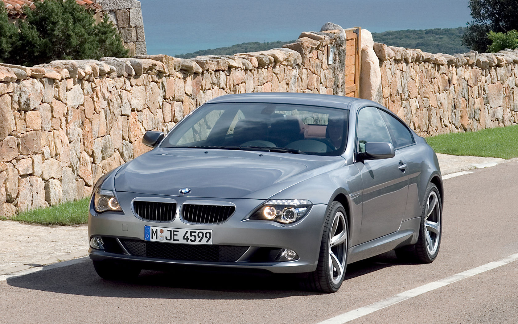 BMW 6-Series Desktop Wallpaper