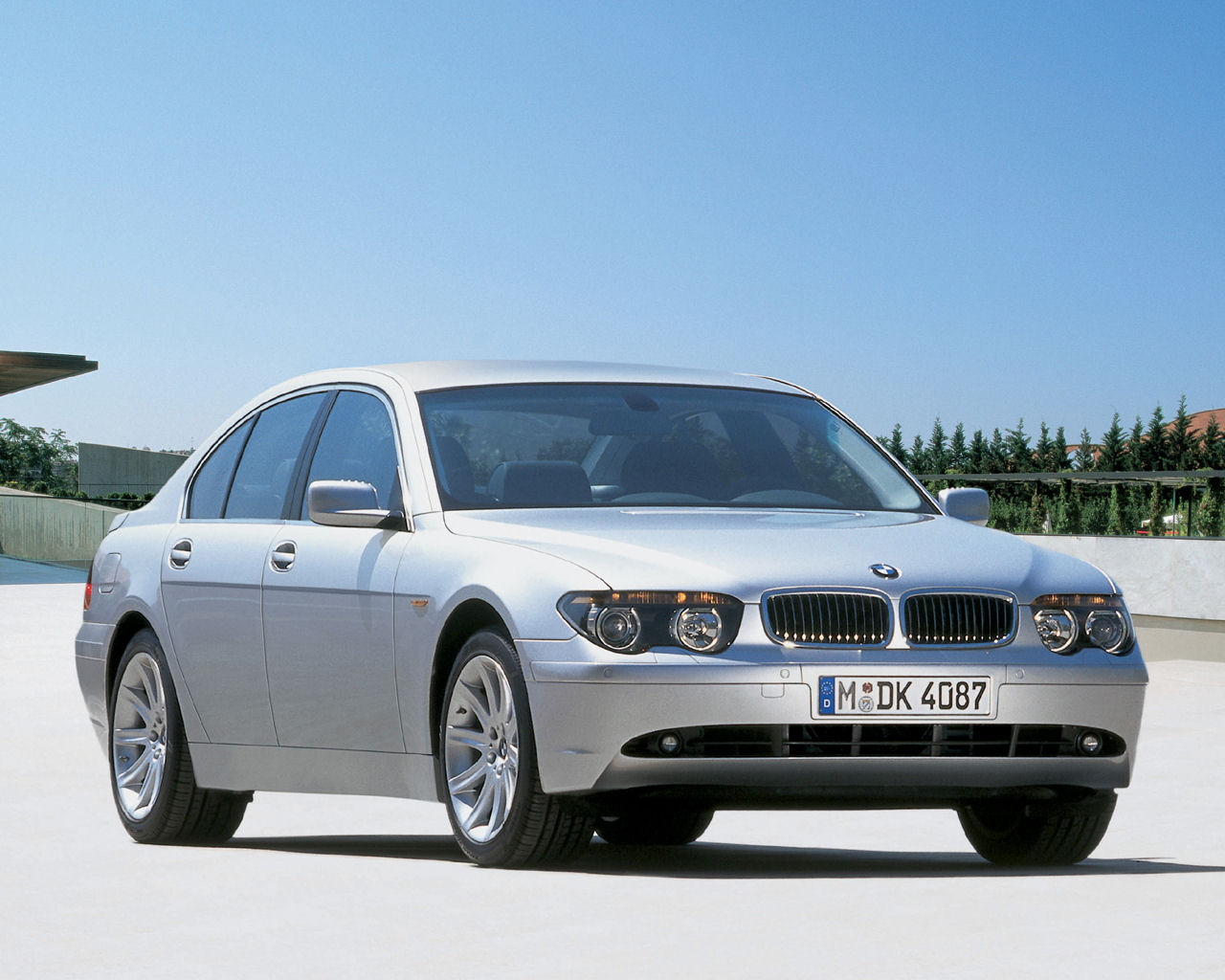 Bmw 7 Series 745i 750i 750li 760li Free 1280x1024 Wallpaper