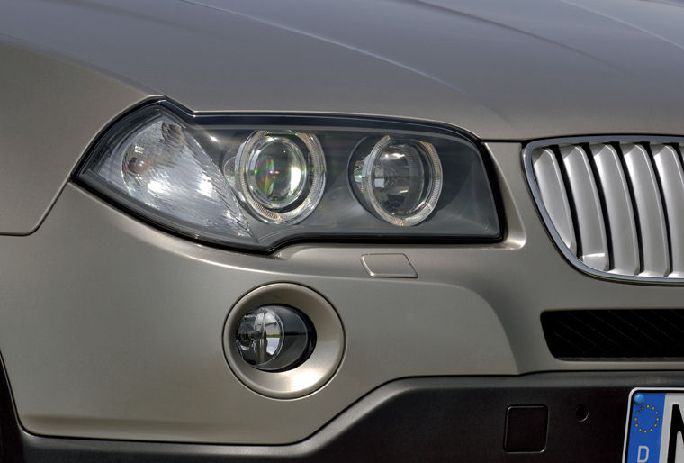 2008 BMW X3 3.0si Headlight Picture