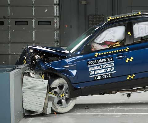 2008 BMW X3 IIHS Frontal Impact Crash Test Picture