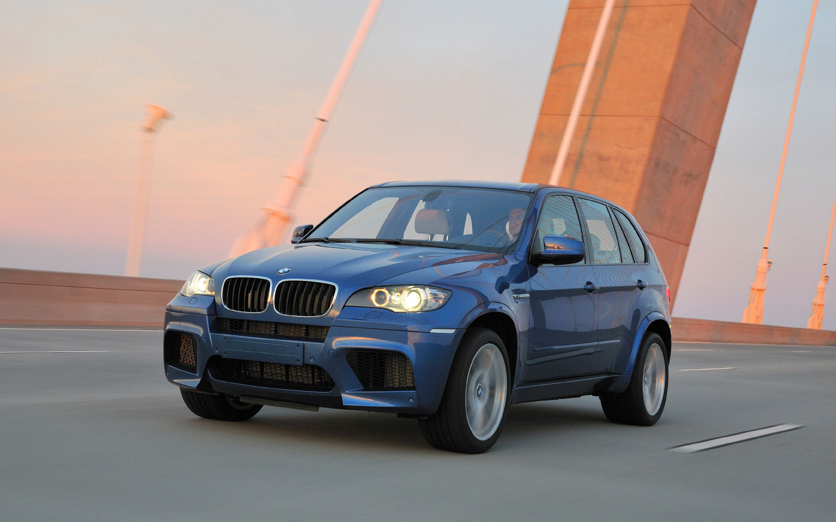 BMW X5 Desktop Wallpaper