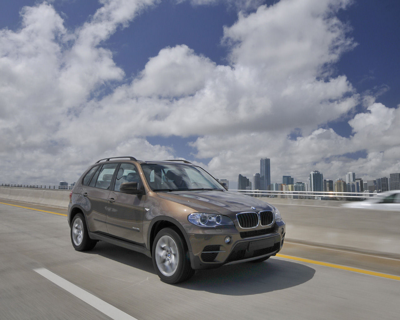 BMW X5 Desktop Wallpaper