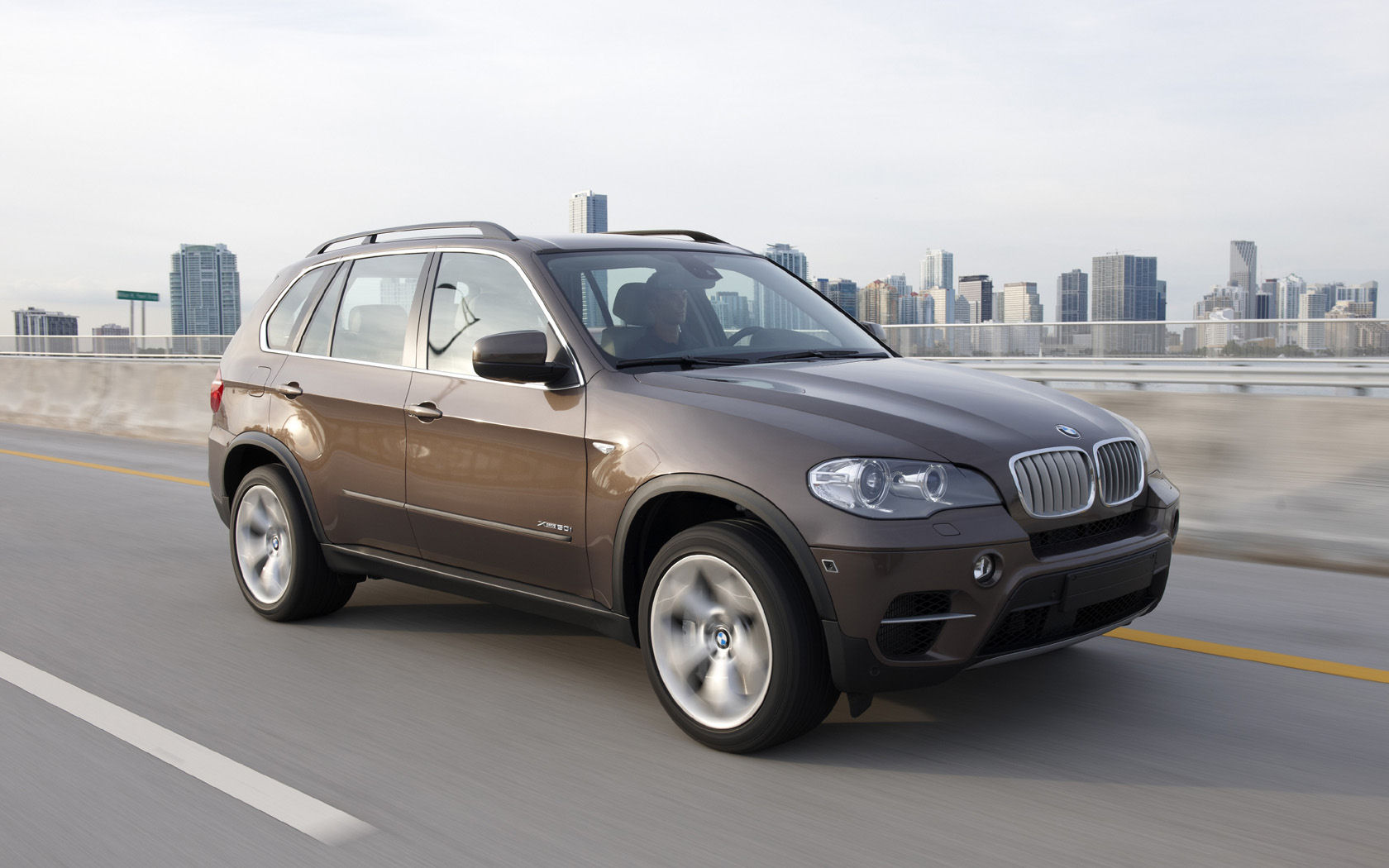 BMW X5 Desktop Wallpaper