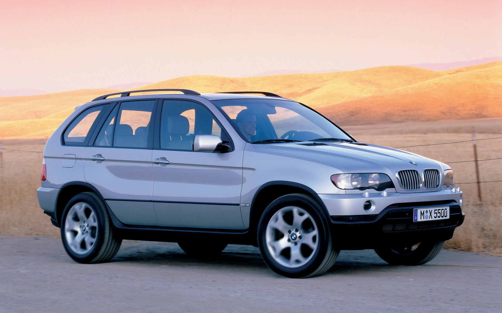 BMW X5 Desktop Wallpaper