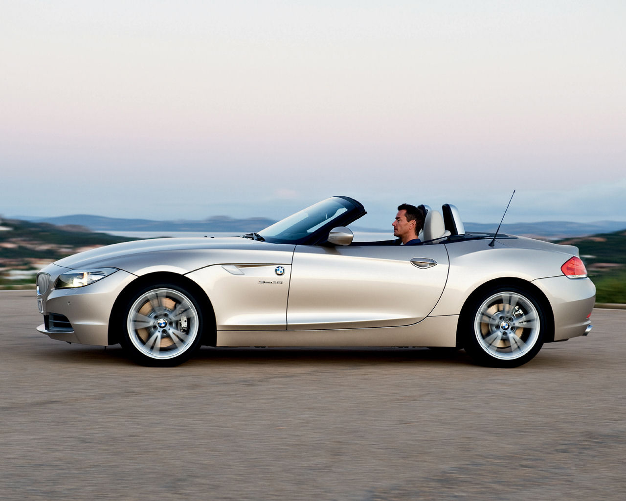 BMW Z4 Desktop Wallpaper