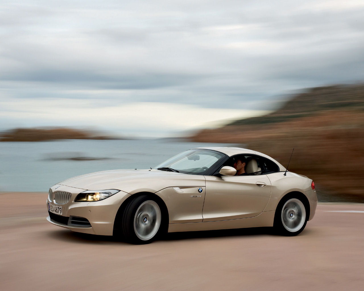 BMW Z4 Desktop Wallpaper