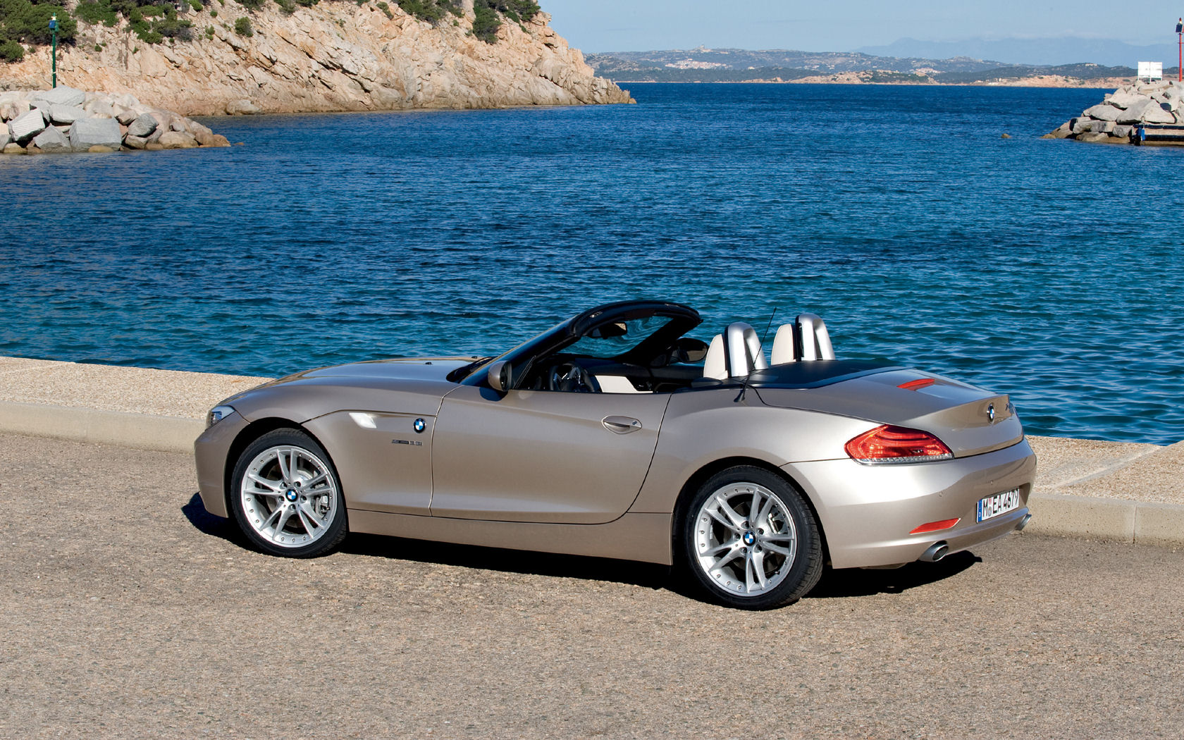 BMW Z4 Desktop Wallpaper