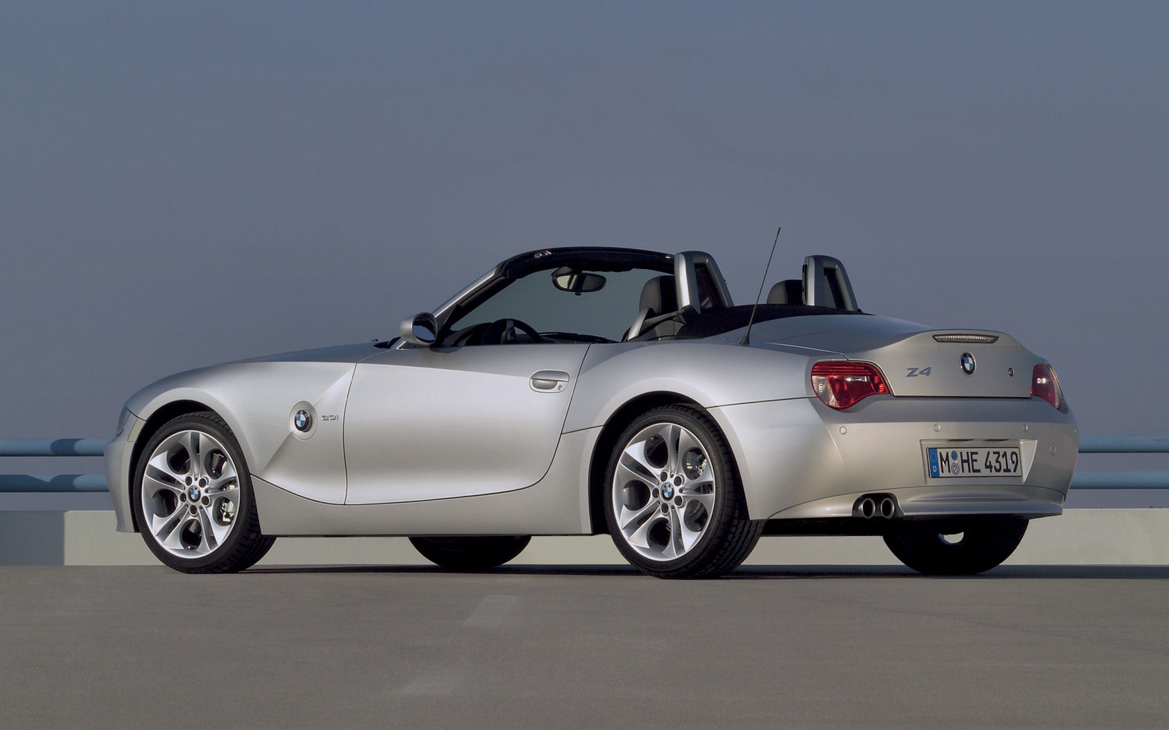 BMW Z4 Desktop Wallpaper